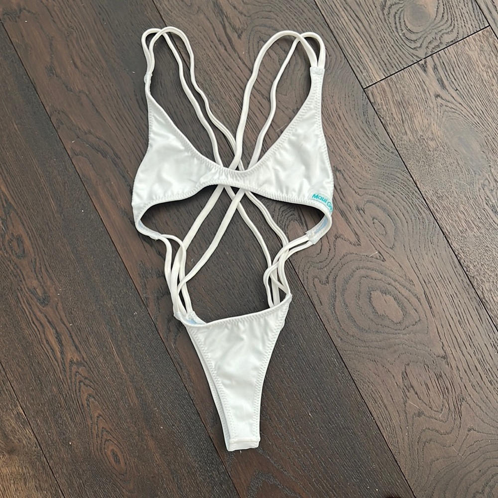 Maui Girl Swimsuit 🩱